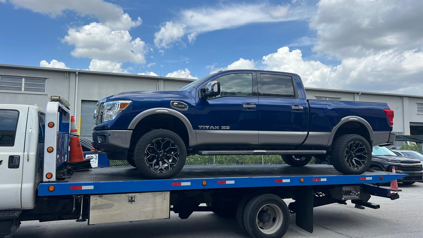 Nissan Titan XD preparada para su transporte